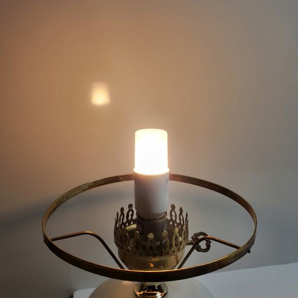 MILK GLASS LAMP by Currier and Ives, electrified and oil burning too, Farmhouse - Picture 4 of 15